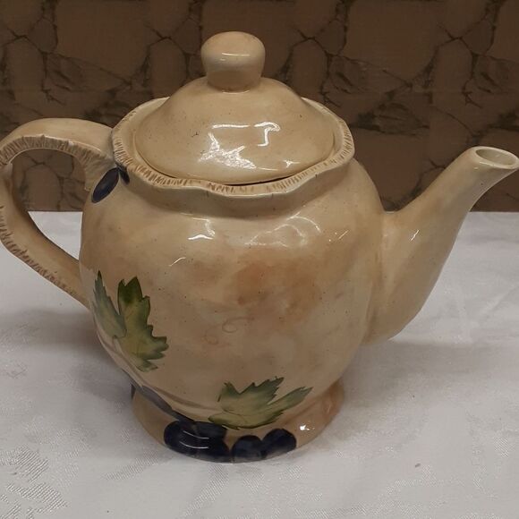 Bella Casa by Ganz Teapot & bread tray Vineyard Grapes - Picture 7 of 11